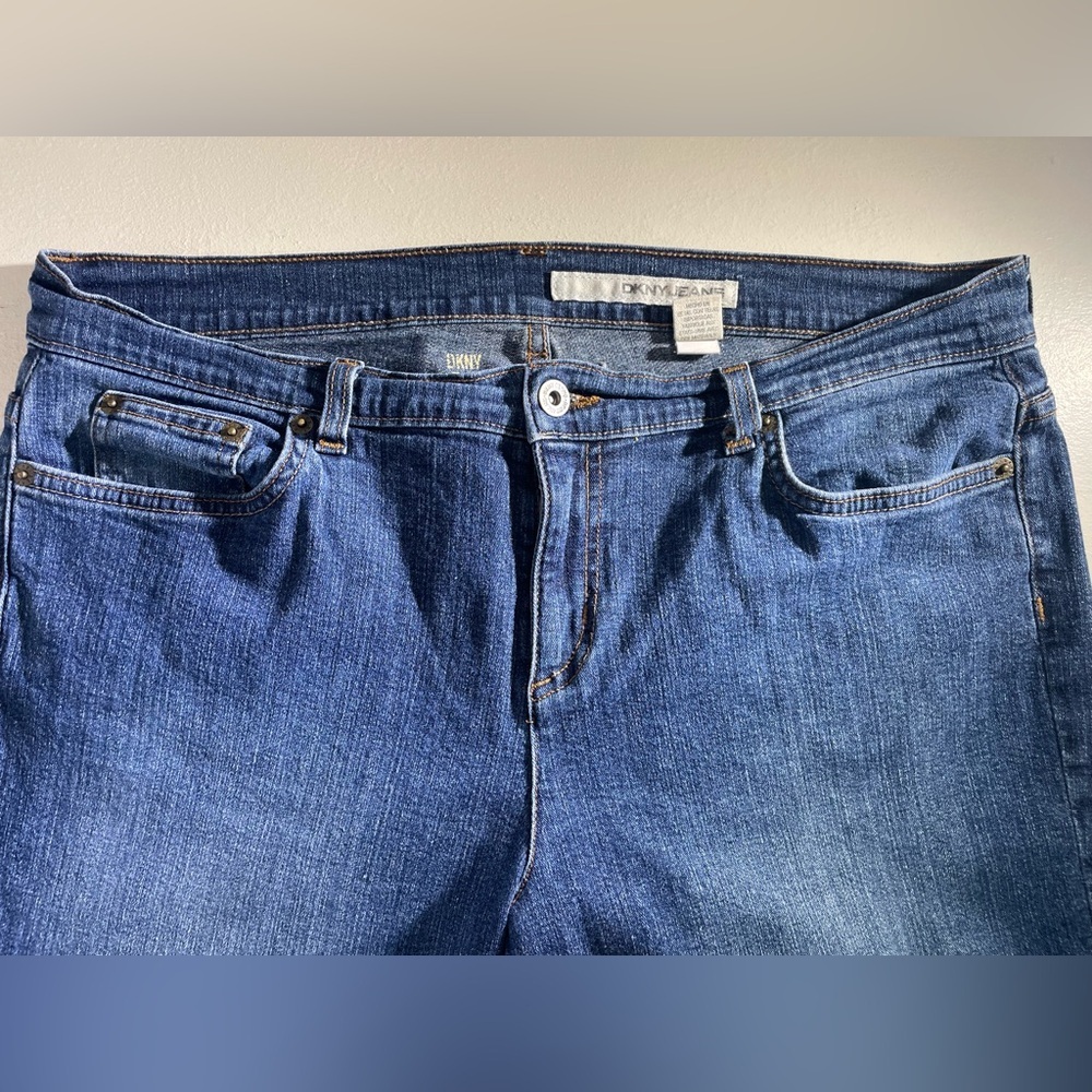 Vintage DKNY Soho Relaxed Bootcut Jean in‎ 14R